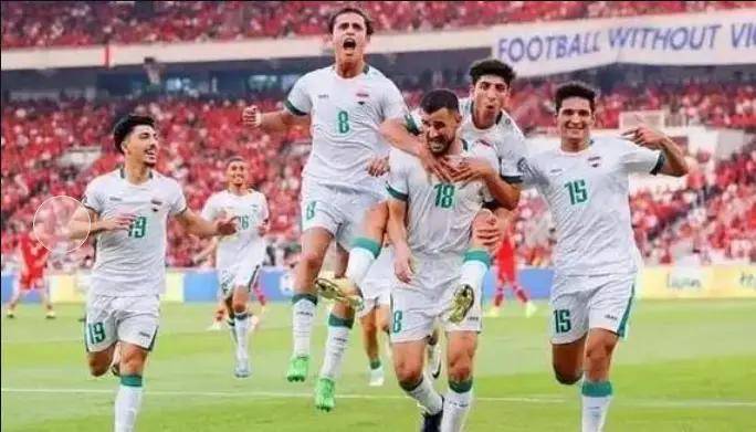 问鼎娱乐-摩托车赛超级杯，庐州闪电队与天山玄武队逆转，体能对抗拉满！高压逼抢成功的简单介绍