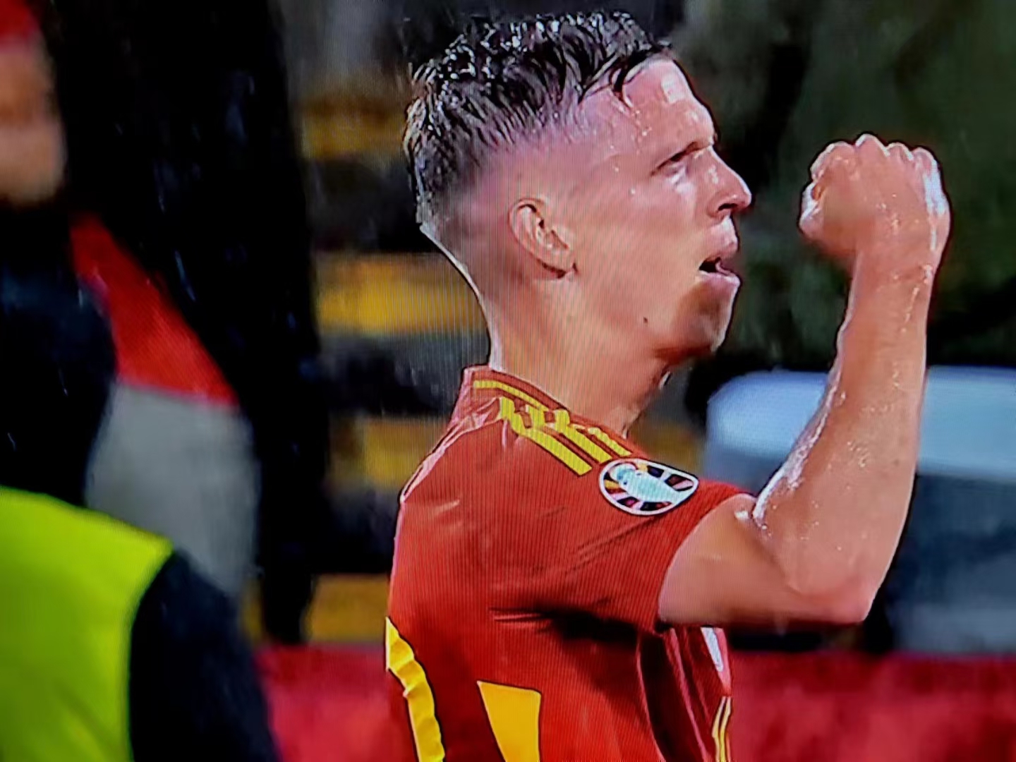 问鼎国际- 梅西对西班牙进球 